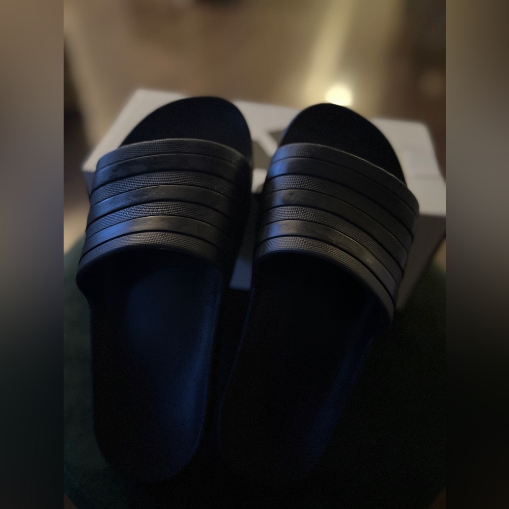 ADILETTE AQUA